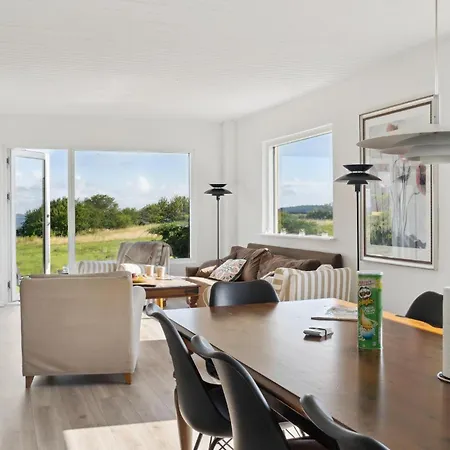 Three-bedroom In * Bandholm