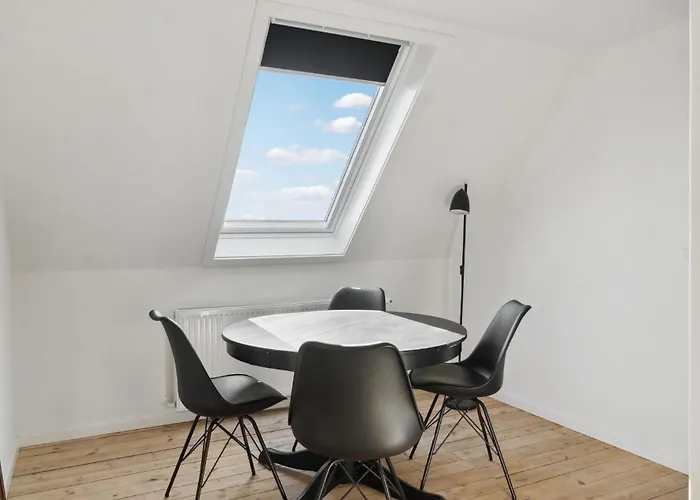 Semesterbostad Three-bedroom In Bandholm