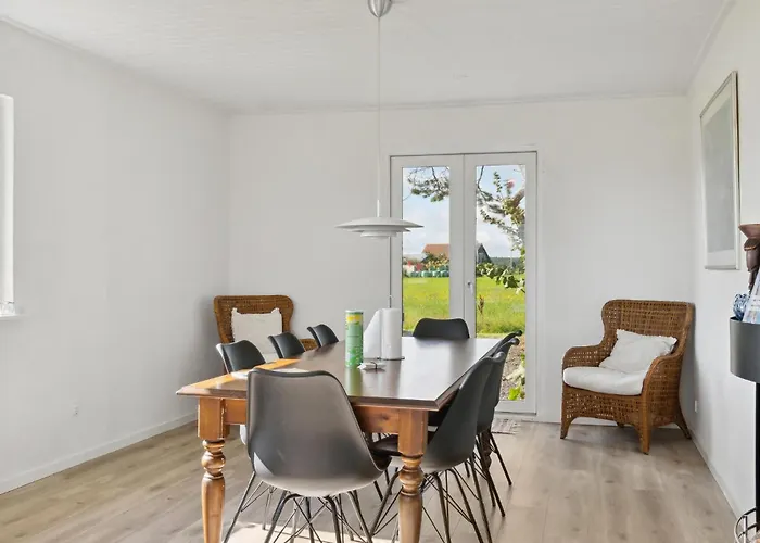 Three-bedroom In * Bandholm